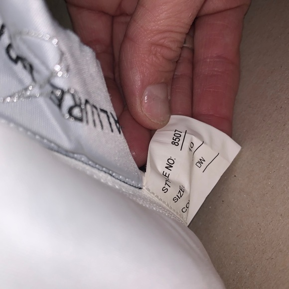 Wedding Dress - Picture 5 of 6